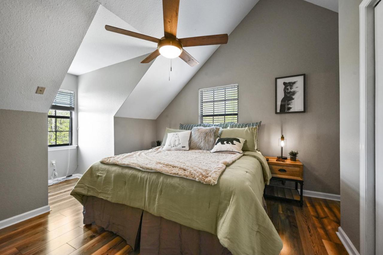 Private Mountain Cabin, Hot Tub Escape In The Smokies, With The View Sevierville Exteriör bild