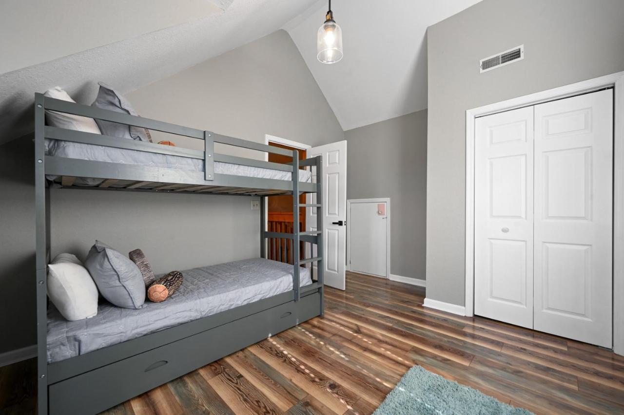 Private Mountain Cabin, Hot Tub Escape In The Smokies, With The View Sevierville Exteriör bild