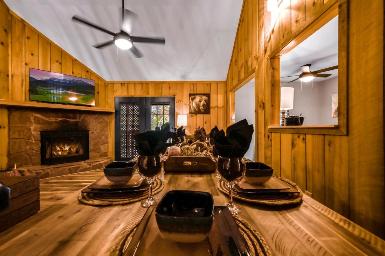 Private Mountain Cabin, Hot Tub Escape In The Smokies, With The View Sevierville Exteriör bild