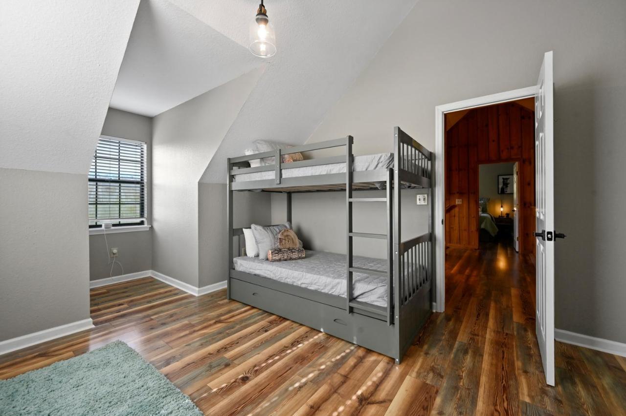 Private Mountain Cabin, Hot Tub Escape In The Smokies, With The View Sevierville Exteriör bild