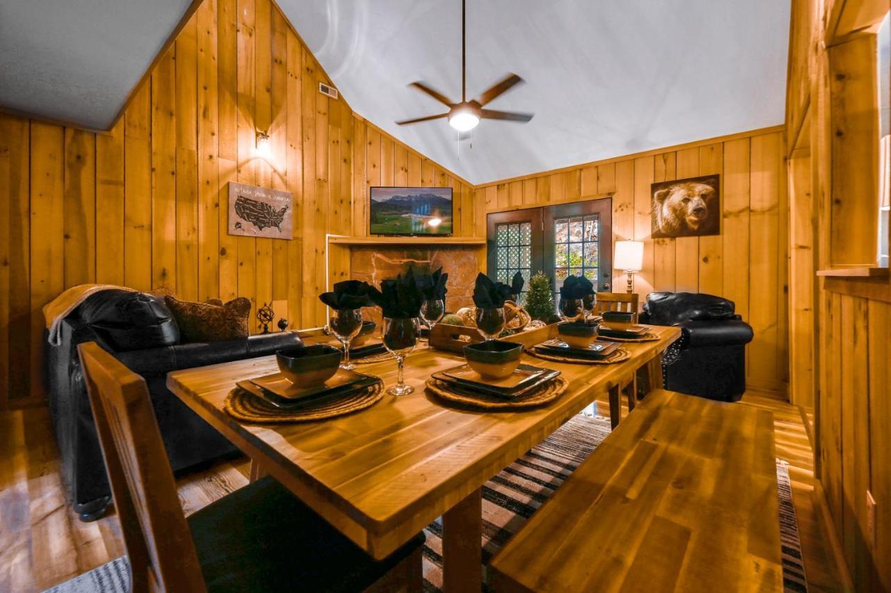 Private Mountain Cabin, Hot Tub Escape In The Smokies, With The View Sevierville Exteriör bild