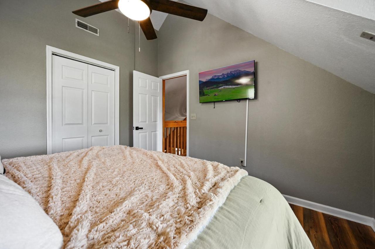 Private Mountain Cabin, Hot Tub Escape In The Smokies, With The View Sevierville Exteriör bild
