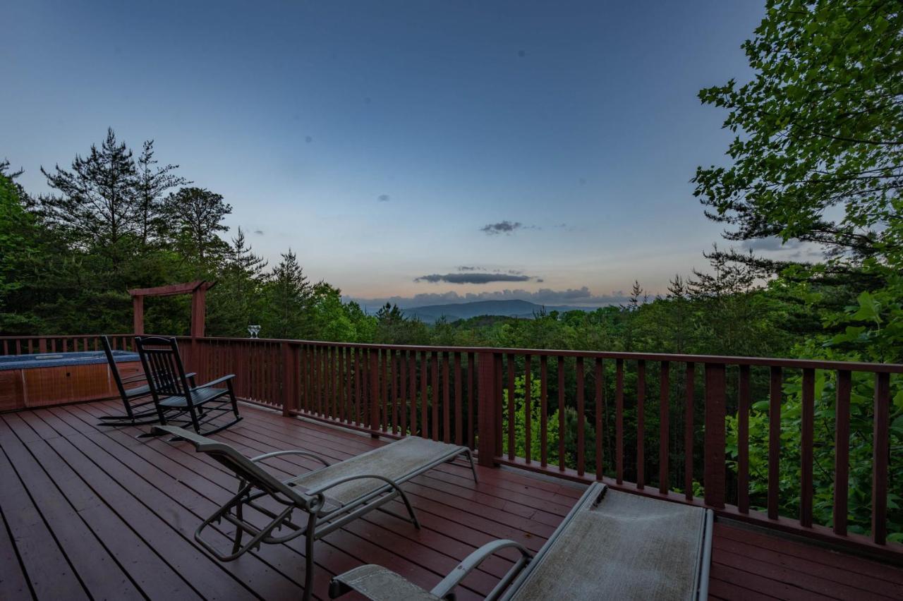 Private Mountain Cabin, Hot Tub Escape In The Smokies, With The View Sevierville Exteriör bild