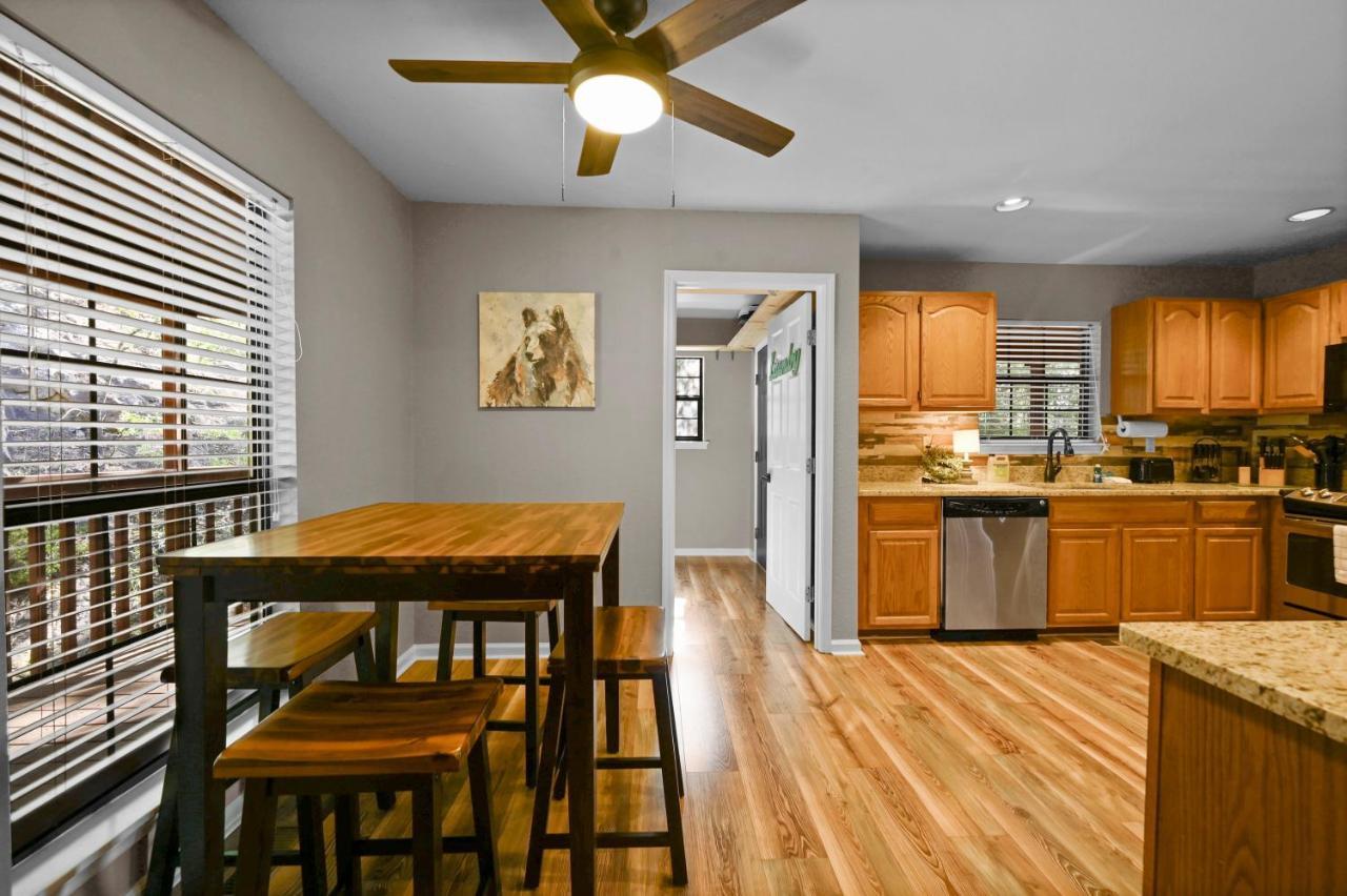 Private Mountain Cabin, Hot Tub Escape In The Smokies, With The View Sevierville Exteriör bild